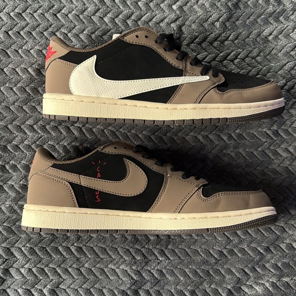 Travis Scott mocha - Picture 2 of 3